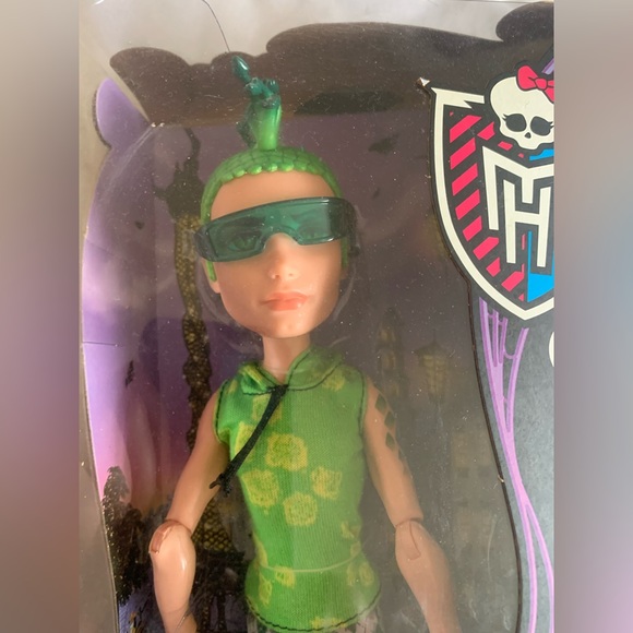 Monster High Deuce Gorgon Scaris City of Frights Doll In Box Mattel Collectible - Picture 7 of 8